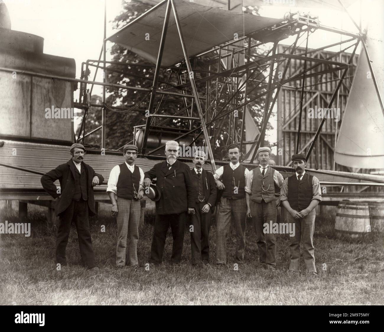 Sir Hiram Maxim and his first aeroplane Stock Photo Alamy
