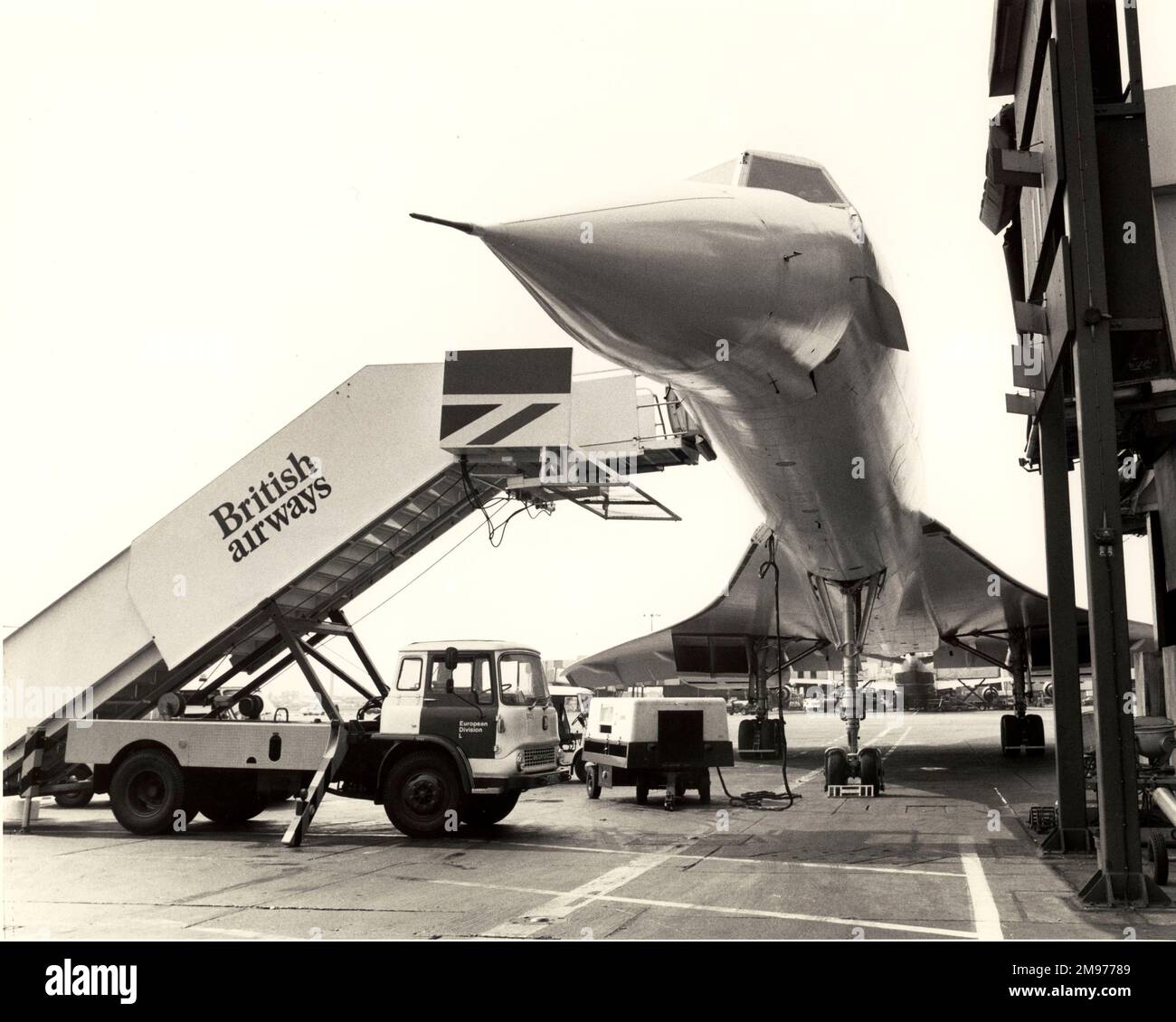 Frederic Beniada Concorde 写真集　飛行機 The only photograph ever captured of the Concorde Supersonic