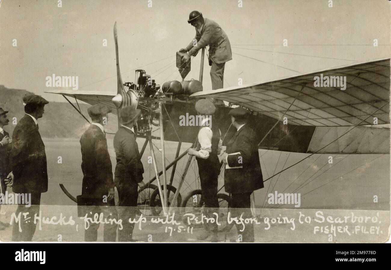 B.C. Hucks fuelling the Mercury I before the Filey-Scarborough flight on 17 May 1911. Stock Photo