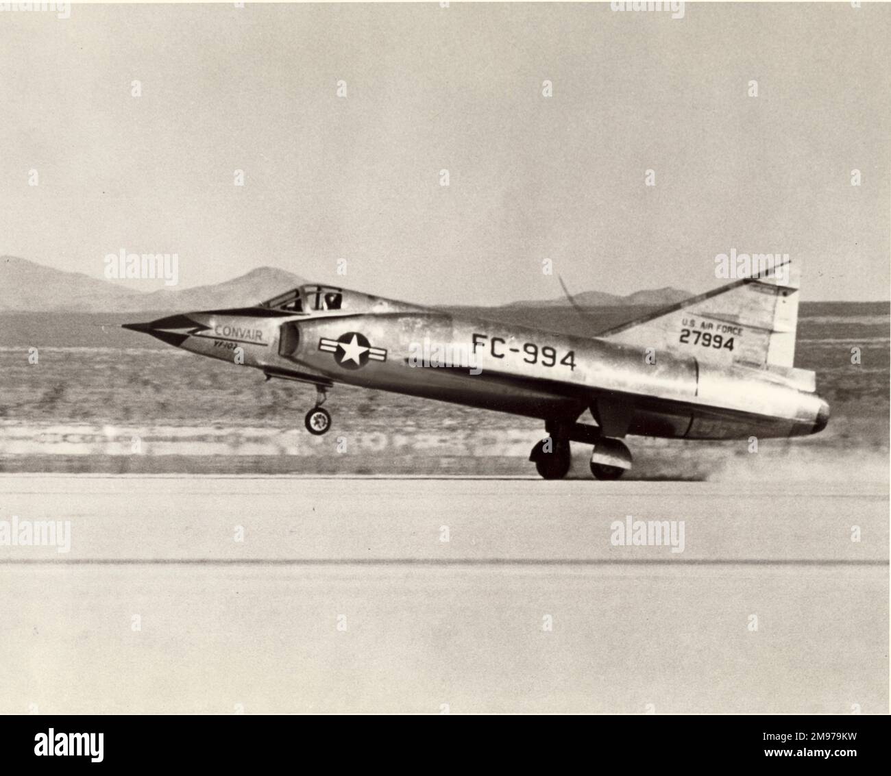 The first Convair YF-102 Delta Dagger, 52-7994 Stock Photo - Alamy