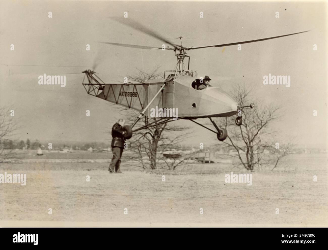 Igor Sikorsky at the controls of the Sikorsky VS300 Stock Photo Alamy