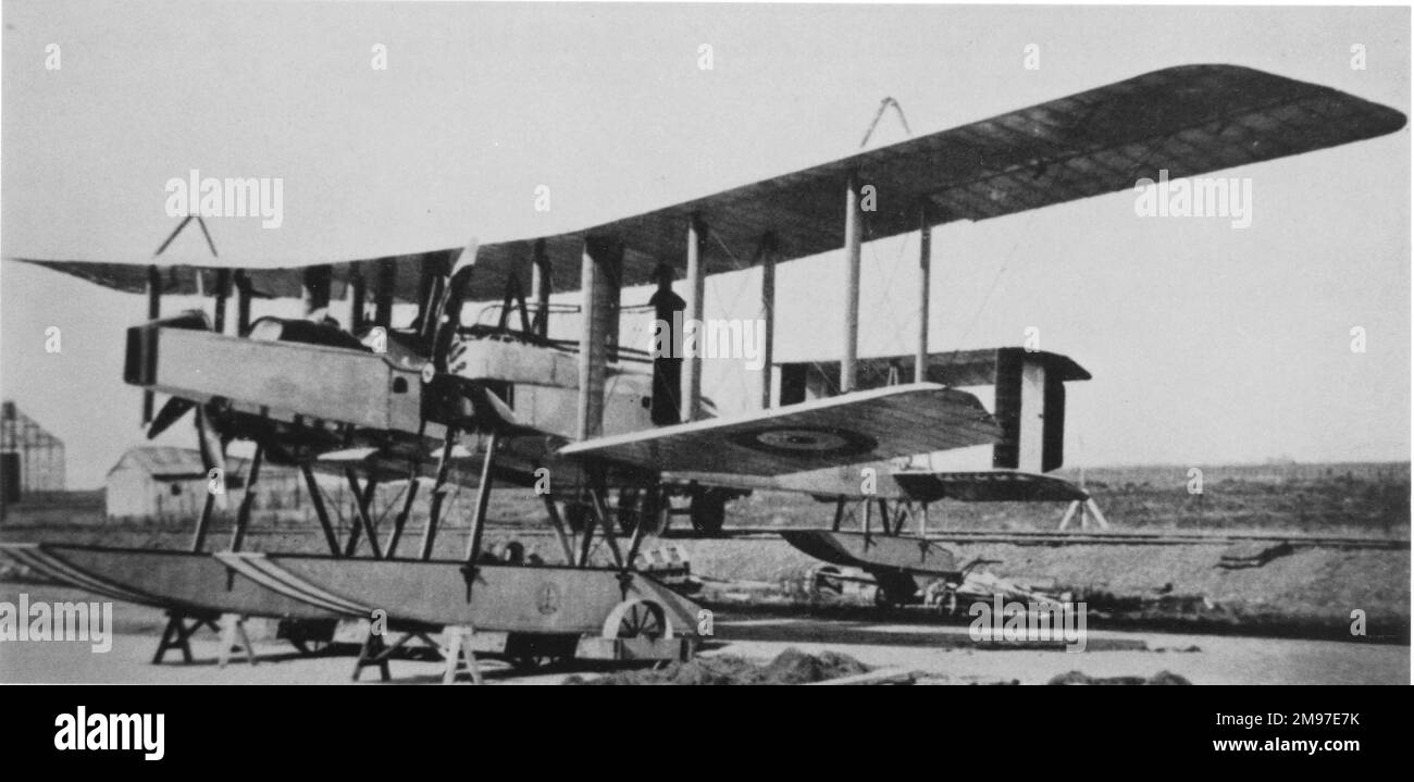 Blackburn GP three-seater long range patrol and torpedo bomber seaplane, of which only two were built, the first being completed in July 1916 (serial no. 1415, seen here). Stock Photo