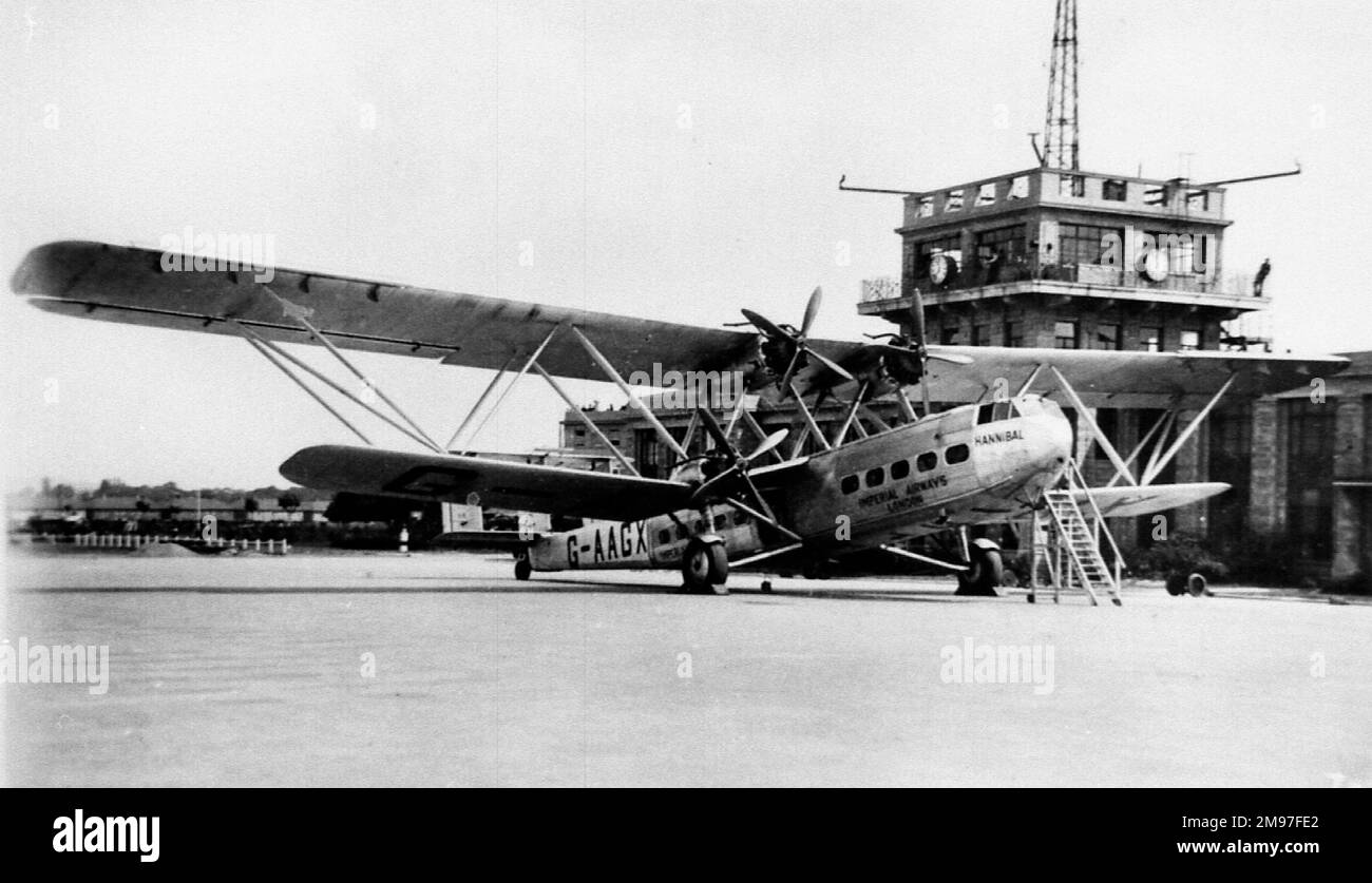 Handley Page HP 42 (forward view, on the ground) -Croydon Stock Photo ...