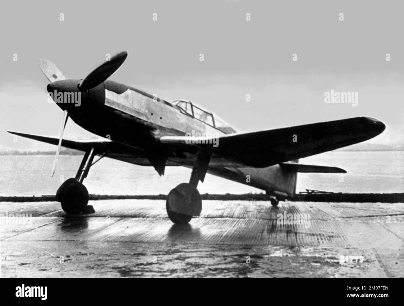 Heinkel He 100D -a handfful of these fighters were built, but the type lost out in competition to Messerschmitt's Bf 109. Stock Photo