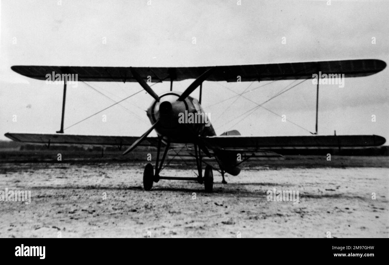 Royal Aircraft Factory SE 4 scout, front (on the ground).  It made its debut in June 1914, and is seen here in August 1914, shortly after being fitted with more conventional landing gear.  It was damaged beyond repair in a landing accident on 12 August 1914, and the type was not continued. Stock Photo