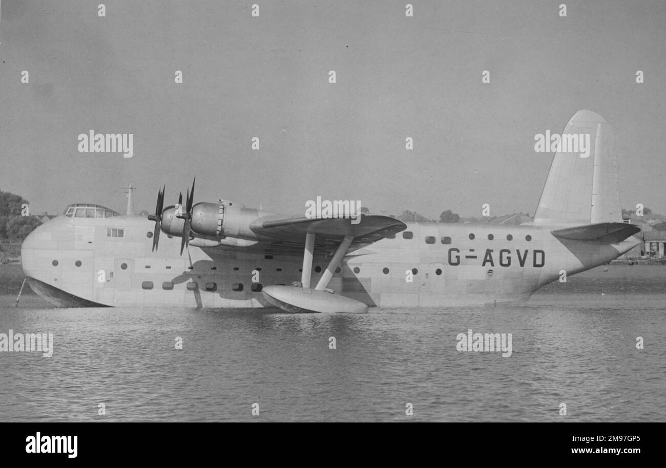 Short S.35 Shetland II. First flown 14 December 1944, only two built -the  first as a Sunderland successor, the second as a 70 passenger flying boat  Stock Photo - Alamy