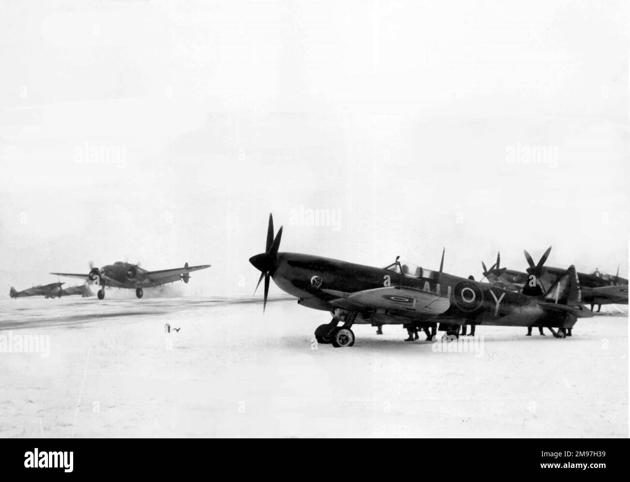 Canadian military Black and White Stock Photos & Images Alamy