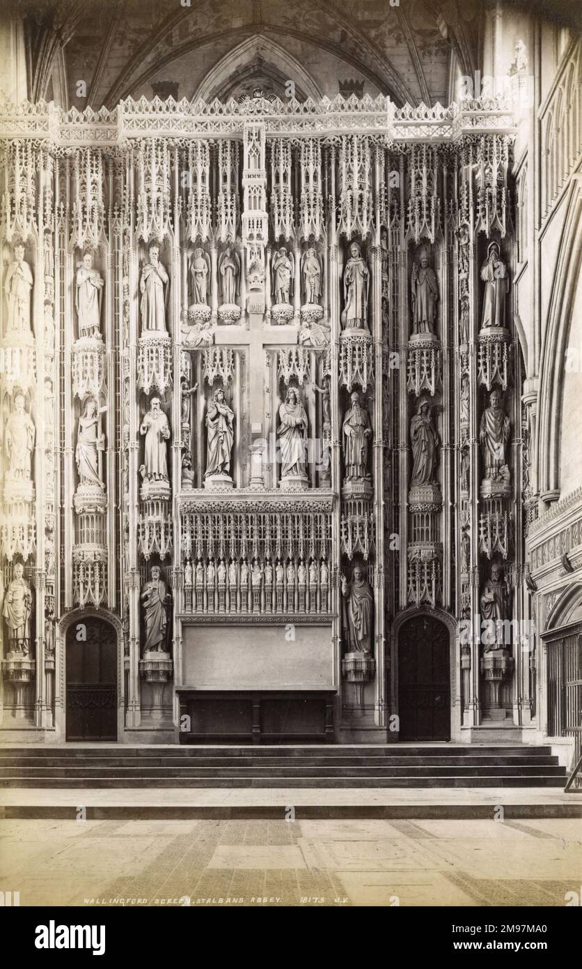 View of the 15th century Wallingford Screen (high altar) in St Albans Abbey, Hertfordshire.  The statues were destroyed during the Dissolution, but were replaced in the 19th century. Stock Photo