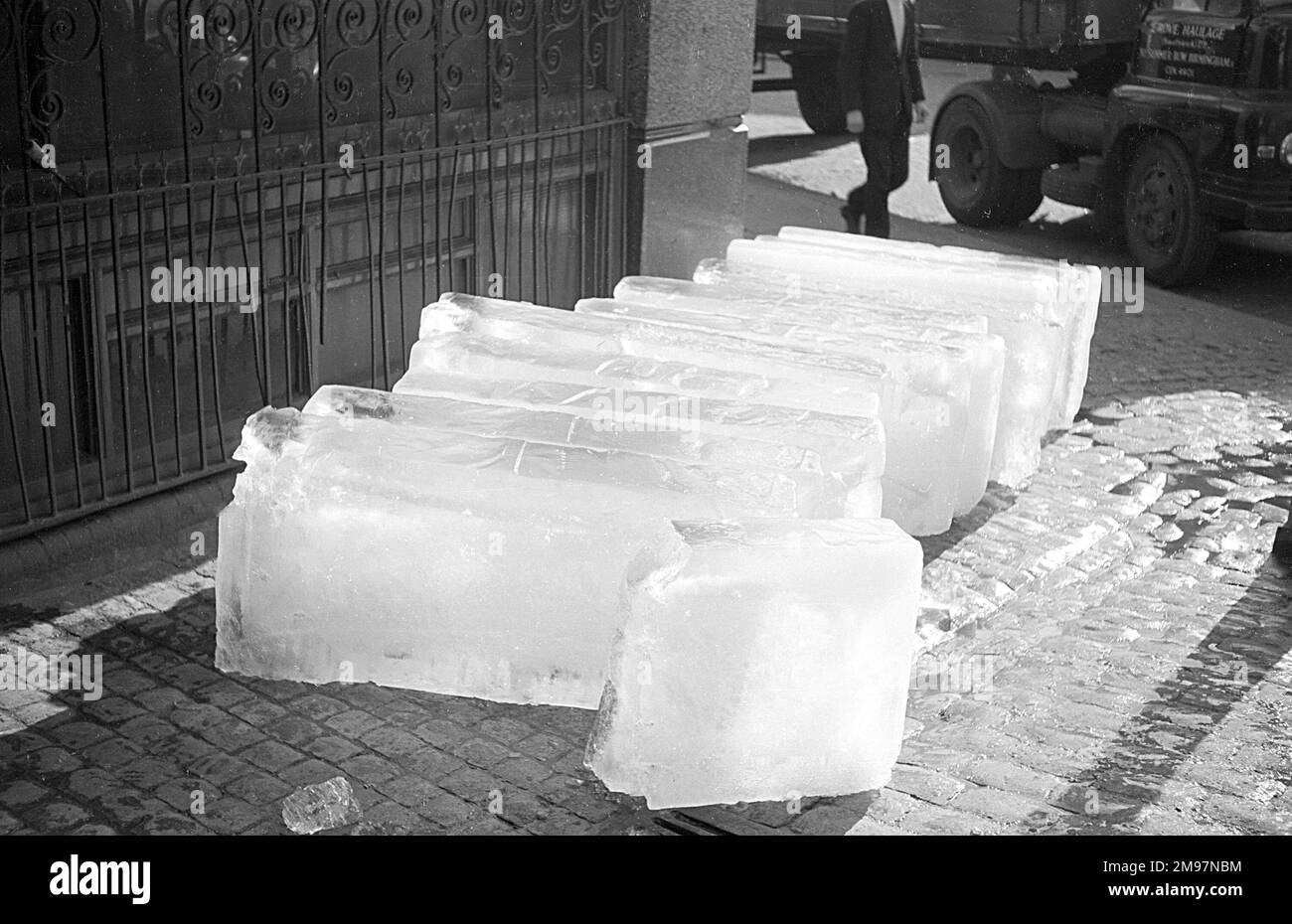 Large blocks of ice billingsgate fish market london stock photo alamy