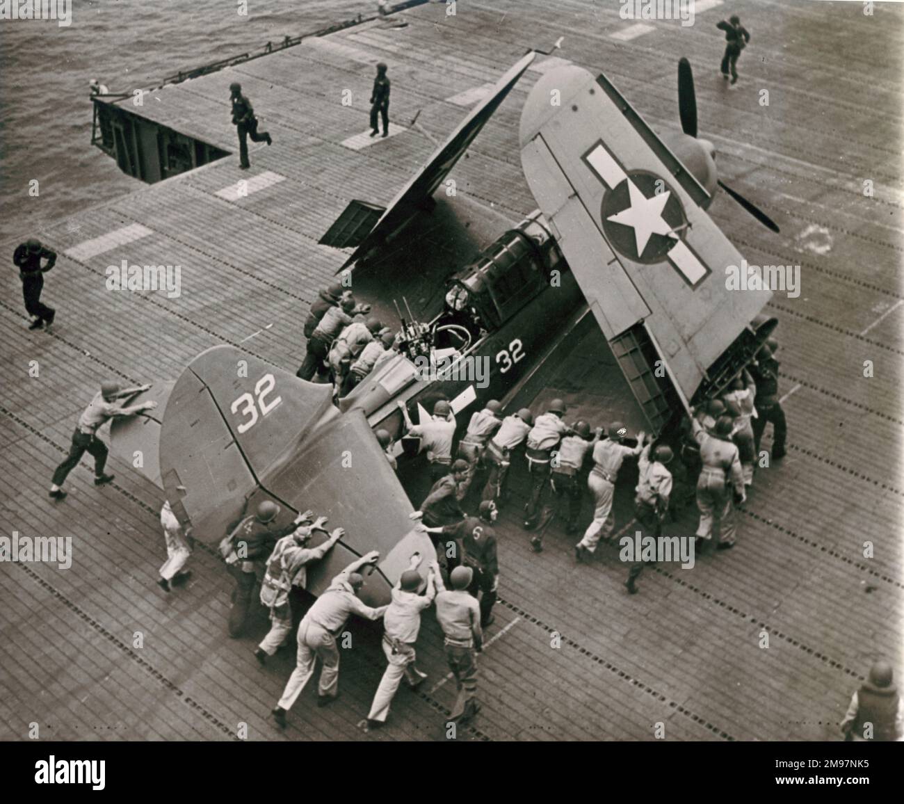 Model aircraft carrier hi-res stock photography and images - Alamy