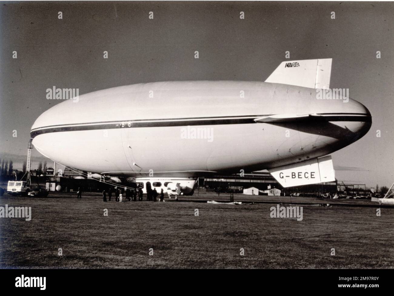 Airship Industries Skyship 500, GBECE Stock Photo Alamy