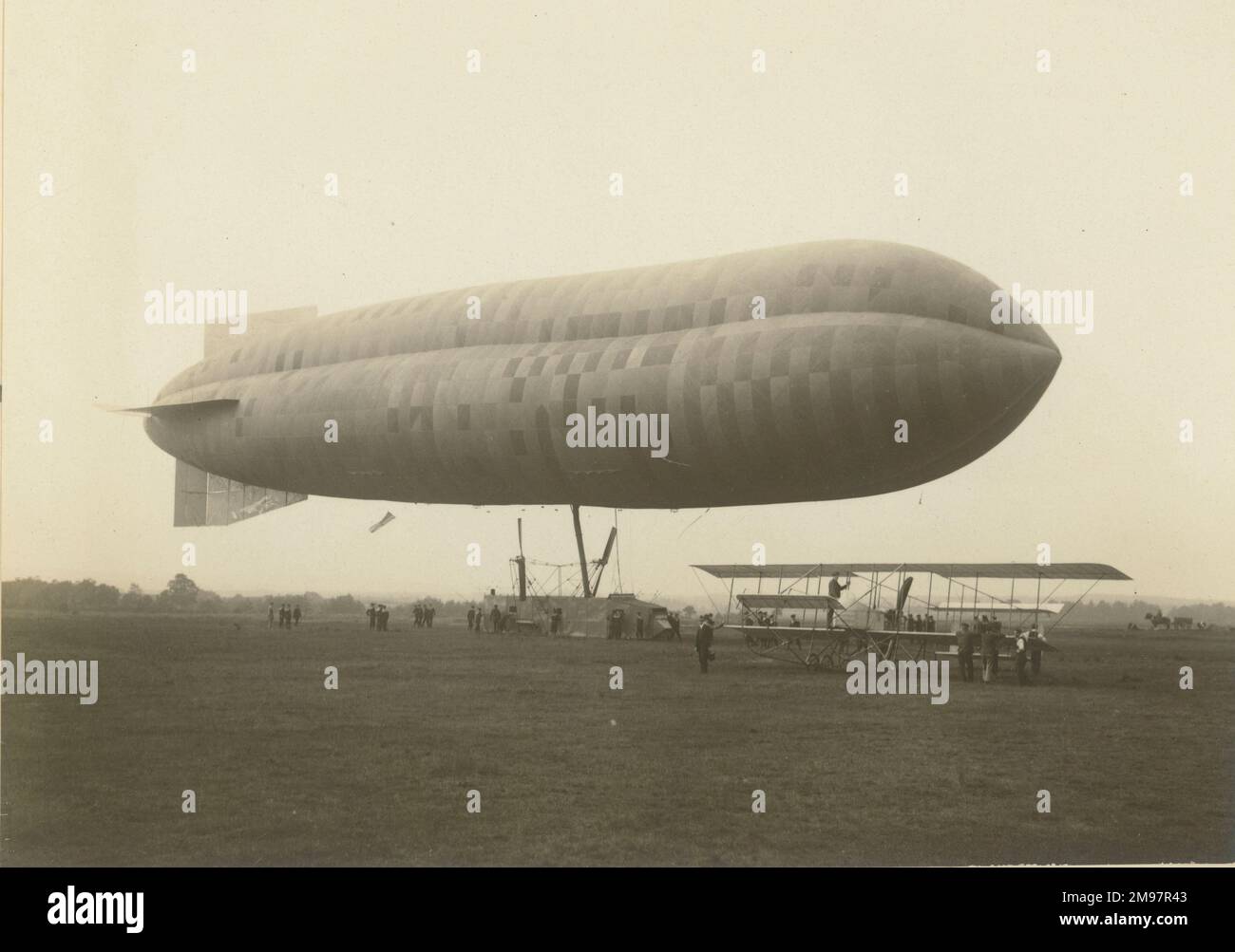 Naval Airship No3, Astra Torres, 7 October 1913 Stock Photo - Alamy