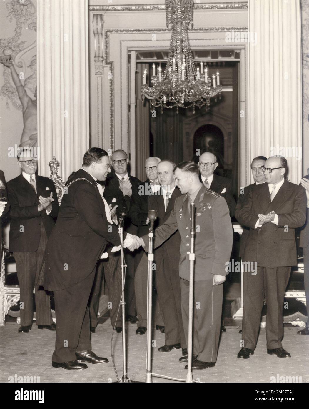 Cosmonaut Major Yuri Alekseyevich Gagarin, 1934-1968, at Mansion House, London, left is Sir Bernard Waley-Cohen, Lord Mayor of, 13 July 1961. Stock Photo