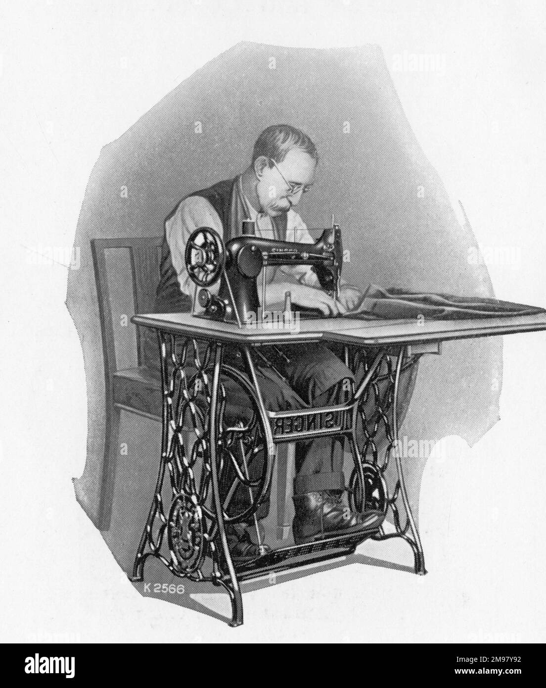 Singer Sewing Machine Tailor's Machine model 31K15 Stock Photo Alamy