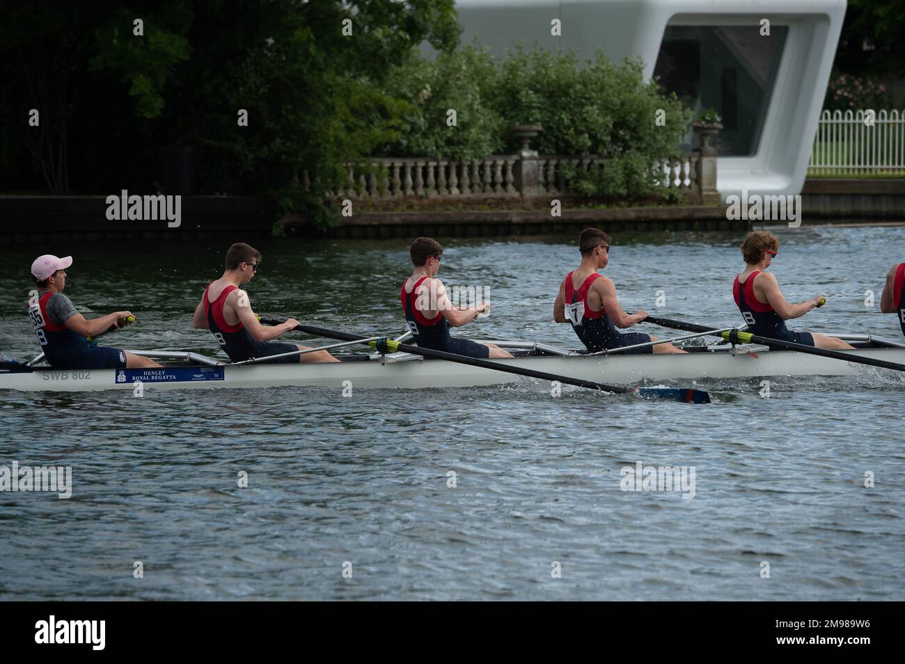 Marlow, Buckinghamshire, UK. 11th June, 2022. A busy day of rowing