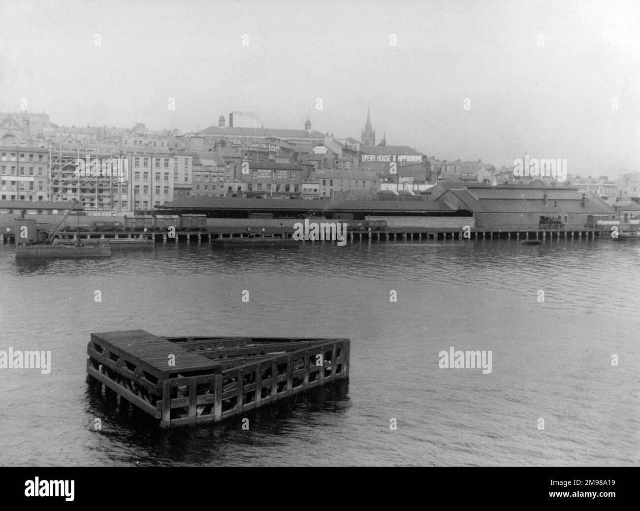 From londonderry Black and White Stock Photos & Images Alamy