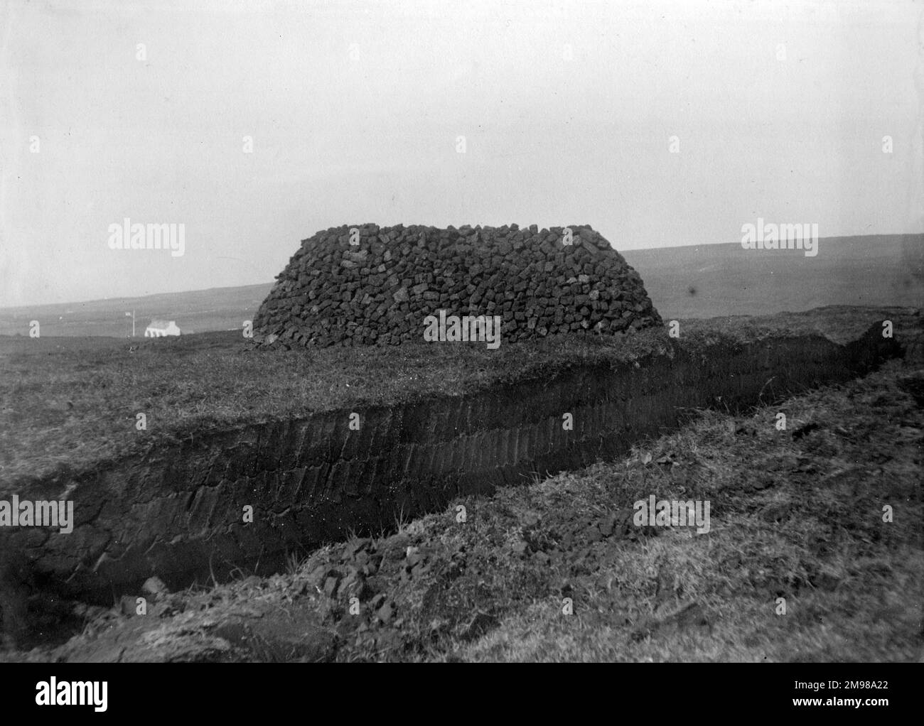 Turf Stack Black And White Stock Photos Images Alamy turf-stack-black-and-white-stock-photos-images-alamy