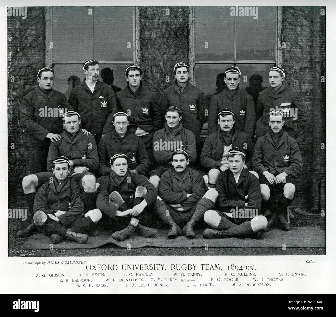 Oxford University Rugby Team, 1894-95: Gibson, Smith, Hartley, Carey, Mullins, Unwin, Balfour, Donaldson, Carey (Captain), Poole, Thomas, Baiss, Leslie Jones, Baker, Robertson. Stock Photo