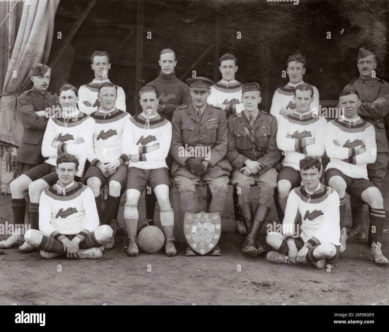 Group photo, 53 Squadron RFC football team and officers, with trophy, British Expeditionary Force, Abele (Abeele), West Flanders, Belgium, February 1918. Stock Photo