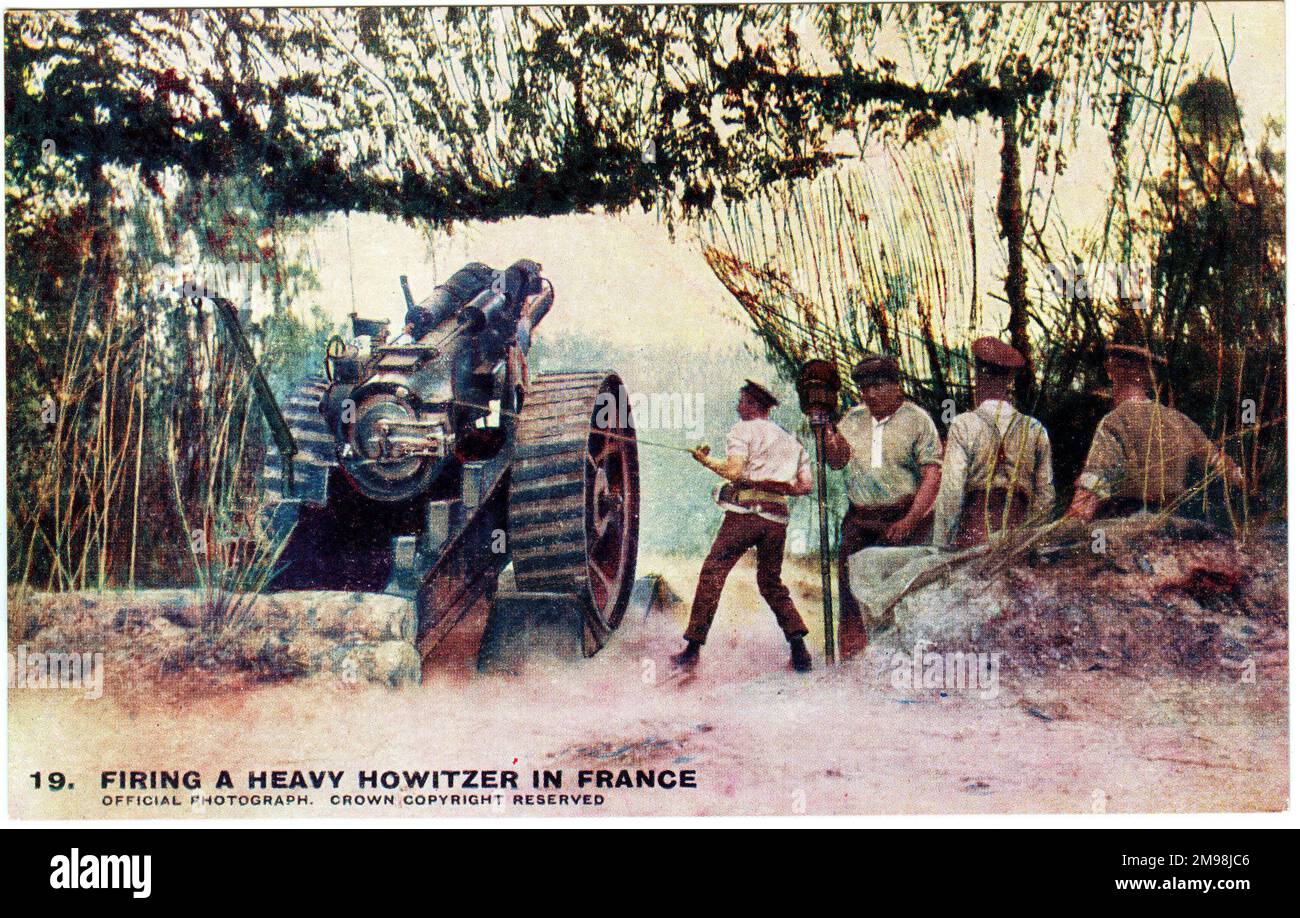 Firing a heavy howitzer in France, WW1. Stock Photo