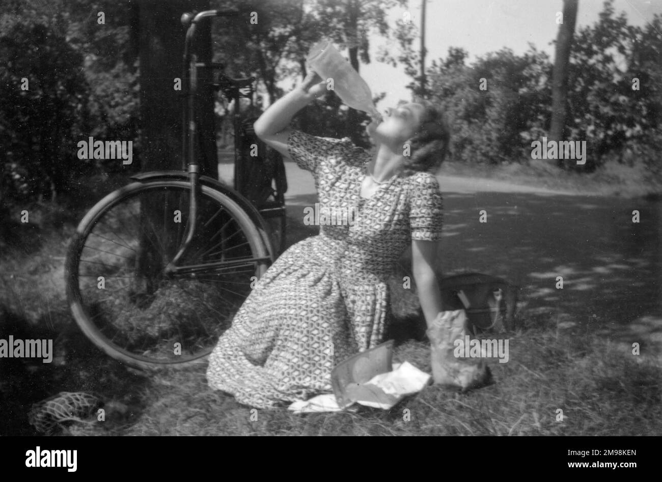 1950s bicycle hi-res stock photography and images - Alamy