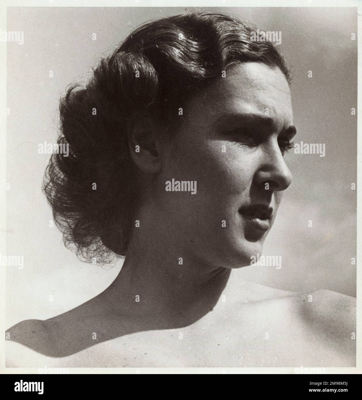 1940s woman portrait hi-res stock photography and images - Alamy
