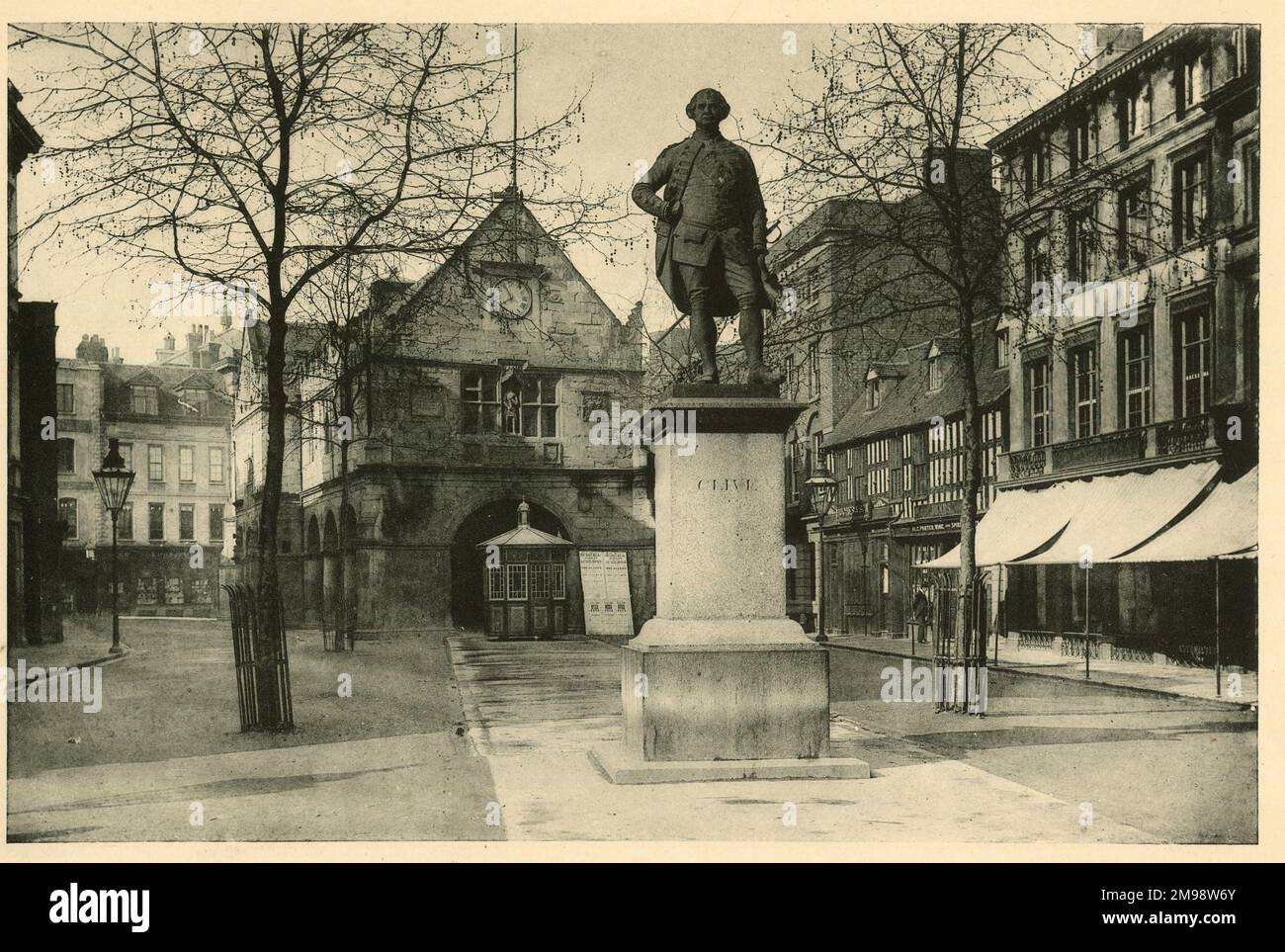 Old Market Hall and Lord Clive's Statue, Shrewsbury, Shropshire. Stock Photo