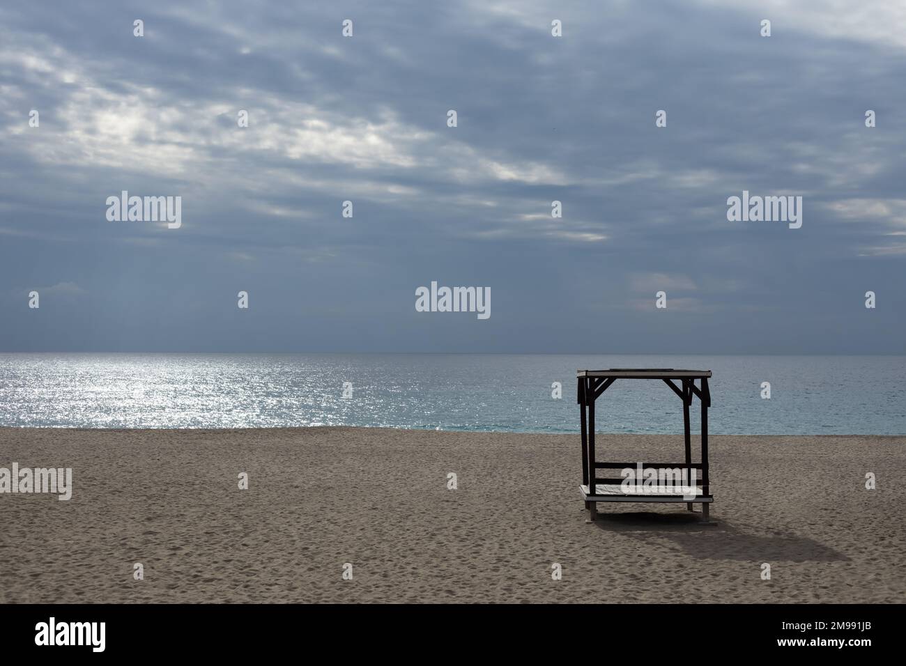 Beautiful sunset on cloudy day hi-res stock photography and images - Alamy