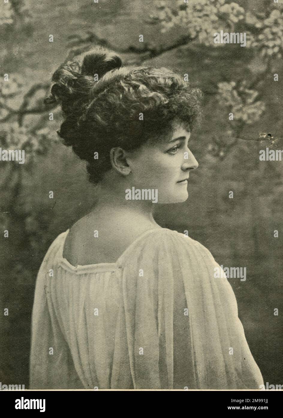 Daisy Greville, Countess of Warwick (18611938), campaigning socialist