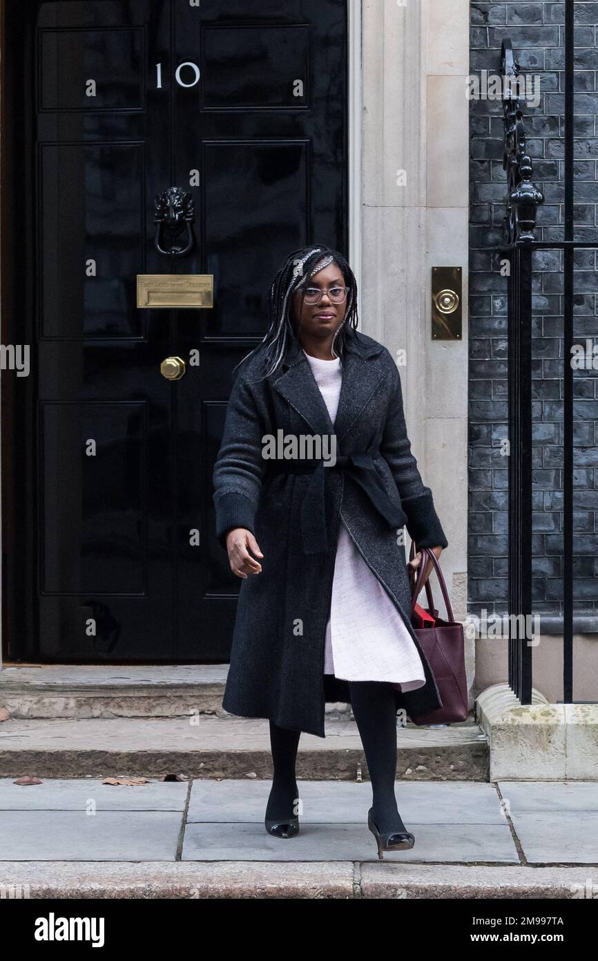 London, UK. 17th January, 2023. Secretary of State for International Trade and President of the Board of Trade, Minister for Women and Equalities Kemi Badenoch leaves 10 Downing Street after attending the weekly Cabinet meeting chaired by Prime Minister Rishi Sunak. Credit: Wiktor Szymanowicz/Alamy Live News Stock Photo