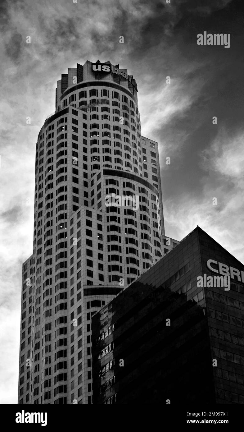 A low-angle shot of the US Bank building in downtown LA in black and