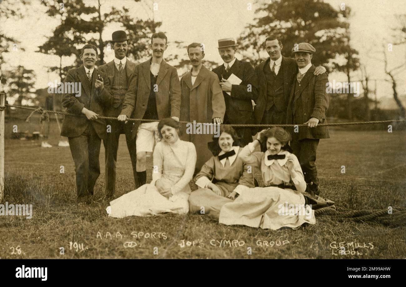Liverpool - Jop's Cymro Group - AAA  (Amateur Athletics Association) Sports event in 1911 in Liverpool. Officials and competitors. Stock Photo