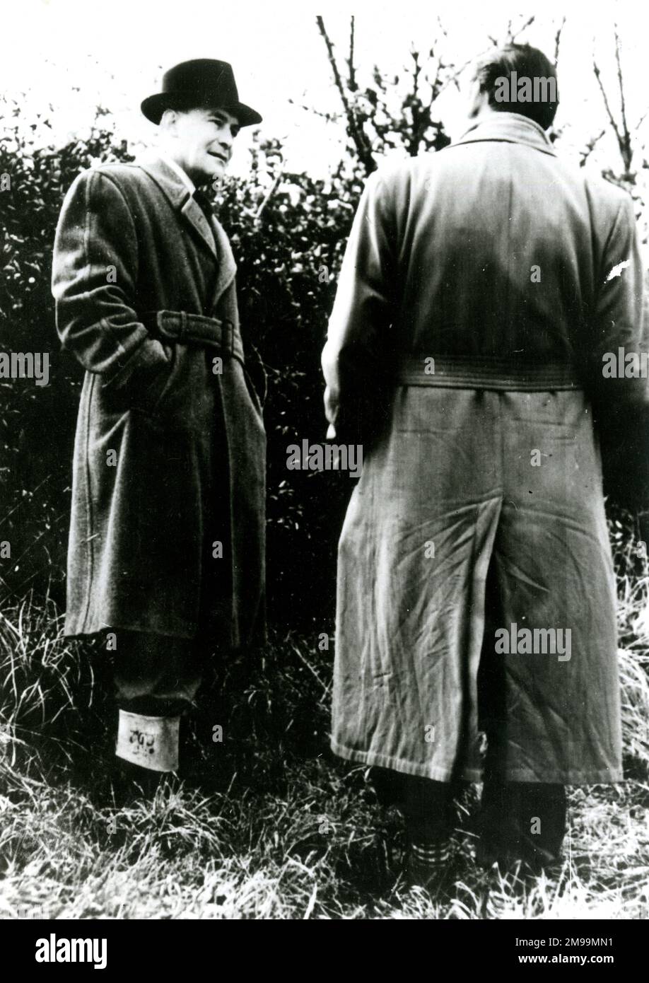 Detective Superintendent Alec Spooner of Warwickshire CID, investigating the murder of Charlie Walton in Lower Quinton, Warwickshire. Charles Walton (1870-1945), victim of the so-called Witchcraft Murder, was found dead near a hedgerow on the evening of 14 February 1945, killed with his own walking stick and agricultural tools (a pitchfork and a slash hook). The case is the oldest unsolved murder in Warwickshire Constabulary records. Stock Photo