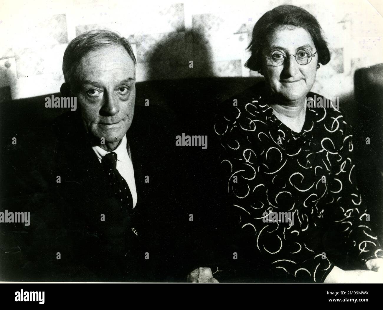 Mrs Agnes Oxley (with her husband Mr Oxley), a key witness in the Buck Ruxton murder case, as she worked as a charlady at the house where the murders took place. Buck Ruxton (Bukhtyar Chompa Rustomji Ratanji Hakim, 1899-1936), an Indian-born British physician, was convicted and hanged for the murders in September 1935 of his common-law wife, Isabella Ruxton (nee Kerr), and their housemaid, Mary Jane Rogerson, at their home in Lancaster. The murders are also known as the Bodies under the Bridge and the Jigsaw Murders. Stock Photo