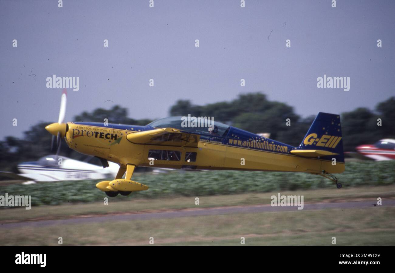 Extra Flugzeugbau EA-300 - GEIII Stock Photo - Alamy
