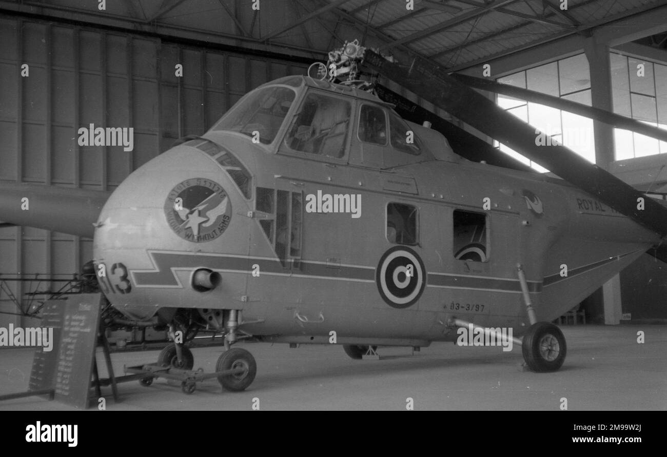 Helicopter Type 3 - Sikorsky H-19A Chickasaw 'H3-3/97' in the Royal