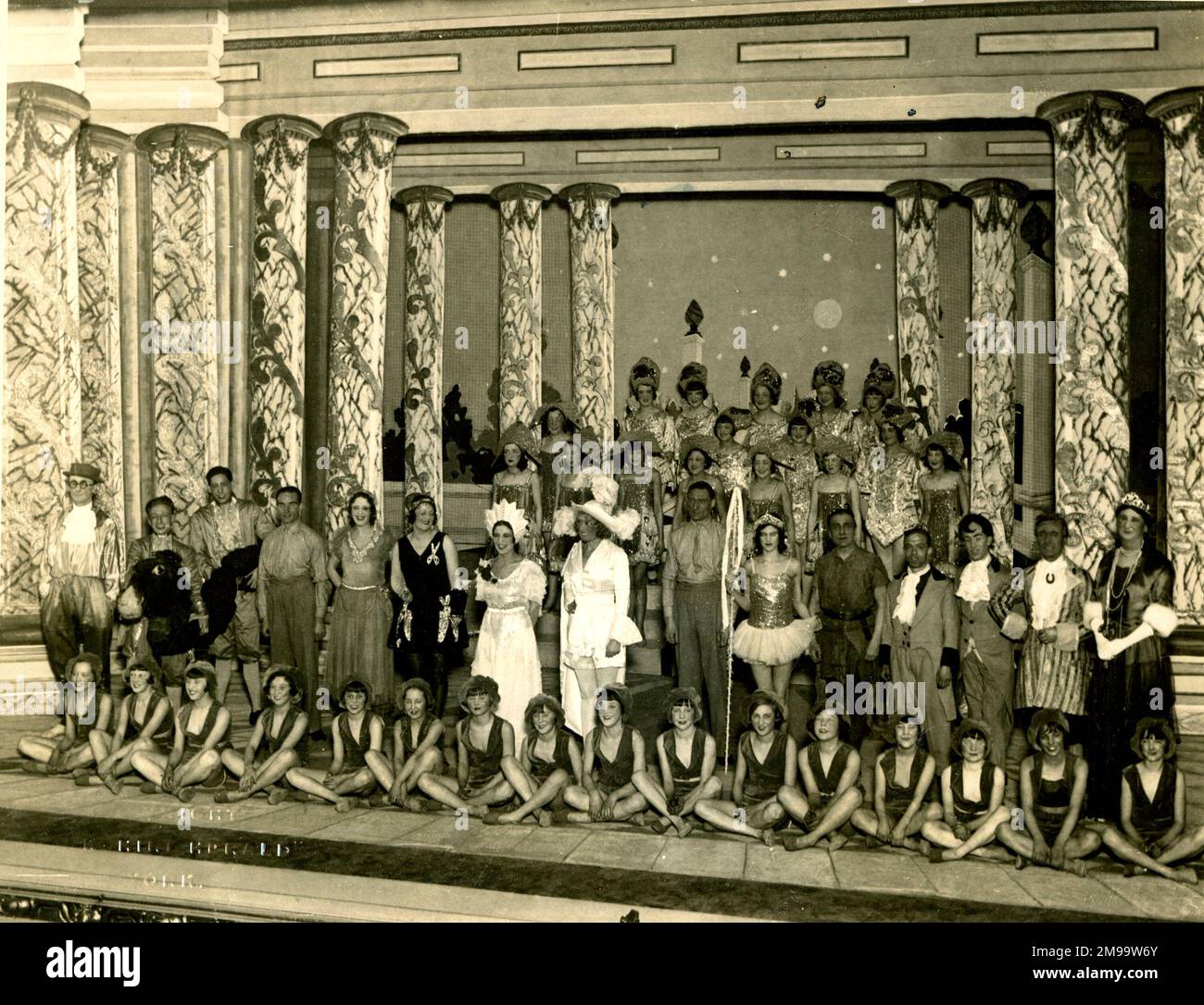 Members of the Reg Jecks and Vera Vivian Variety Theatre Company - full cast on stage at York. Stock Photo