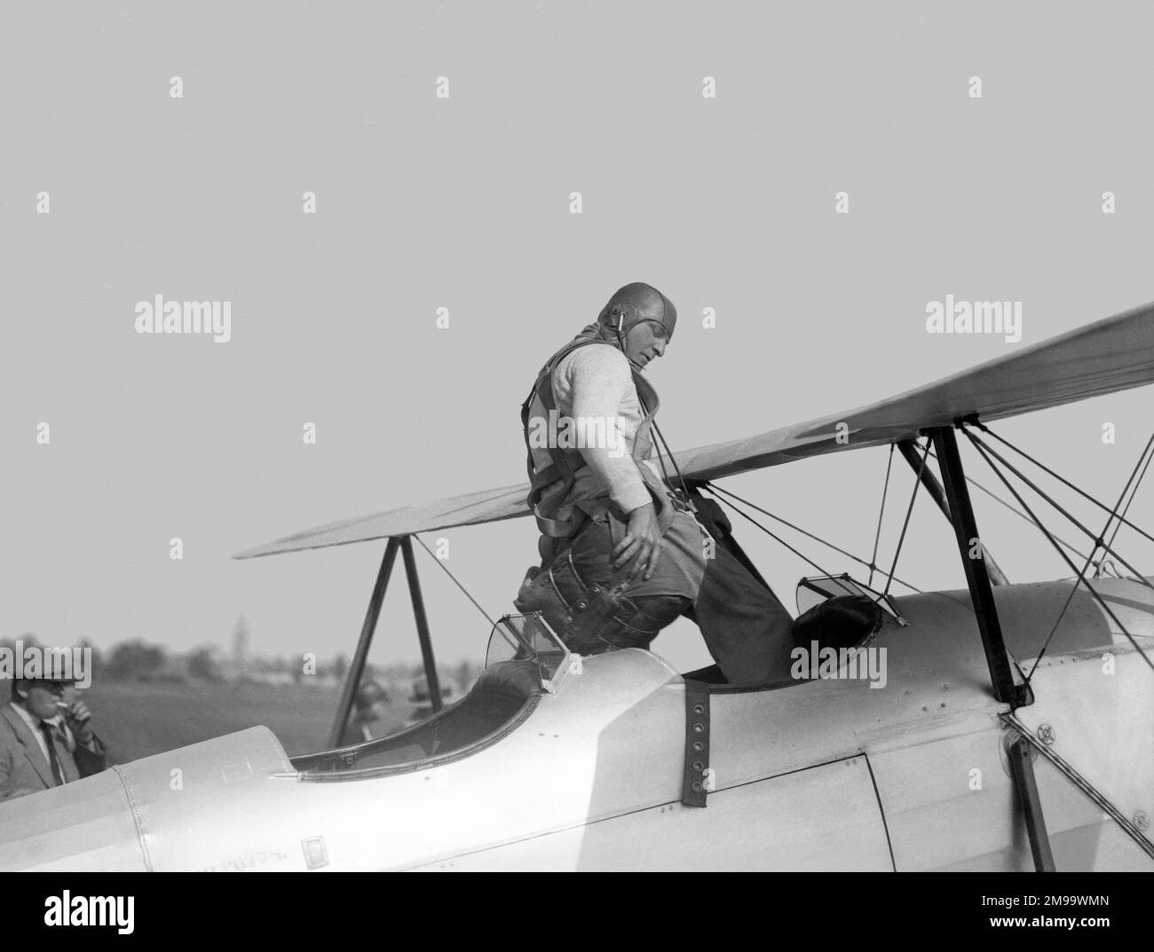 parachutecup-hi-res-stock-photography-and-images-alamy