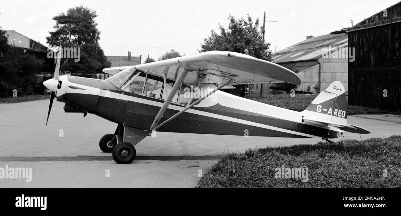 Piper PA-18-150 G-AREO (msn 18-7407) Stock Photo