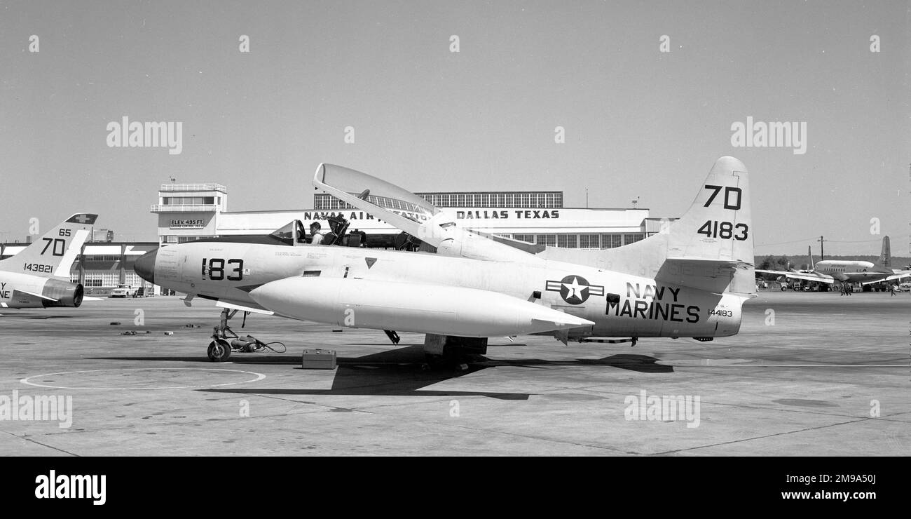 United States Navy Reserve / United States Marine Corps Reserve - Lockheed T-1A Sea Star 144183, unit code 7D, call sign 183, of the Naval Reserve Training Unit at Naval Air Station Dallas in Texas. 1966: NARTU Dallas, TX as 7D-183. 1972: NAF Monterey, CA Base Flight. 1/1972: Put into storage at the AMARC bone yard. 5/1974: Salvaged. Stock Photo
