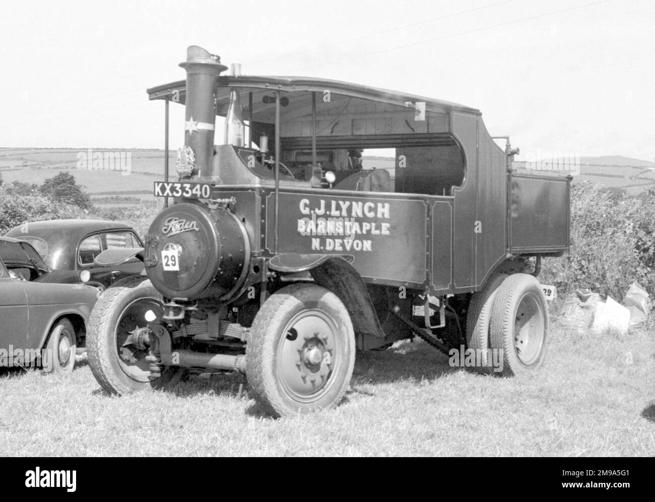 Foden Tractor 13454, Samantha at Redruth steam rally. Maker: Edwin Foden, Sons and Co of Elworth Works, Sandbach, Type: Tractor Number: 13454 Built: 1929 Registration: KX 3340 Class: C Cylinders: Compound Nhp: 4 Name: Samantha Stock Photo