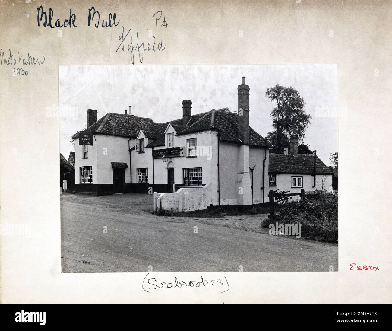 Photograph of Black Bull PH, Fyfield, Essex. The main side of the print (shown here) depicts: Corner on view of the pub.  The back of the print (available on request) details: Trading Record 1929 . 1961 for the Black Bull, Fyfield, Essex CM5 0NN. As of July 2018 . Individually owned Stock Photo