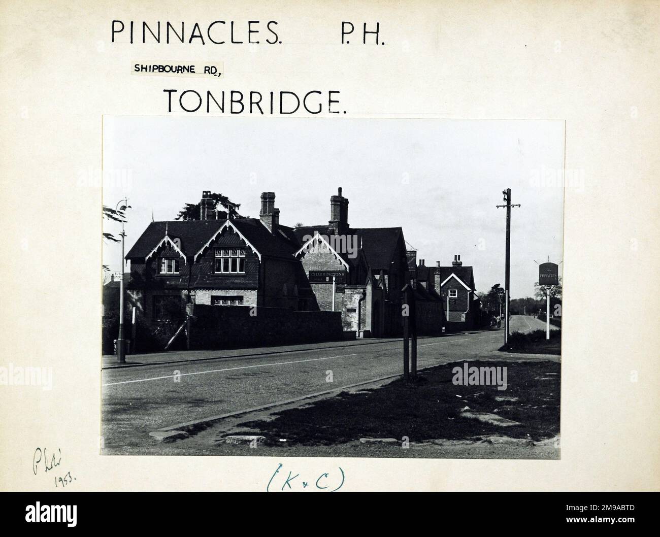 Photograph of Pinnacles, Tonbridge, Kent. The main side of the print (shown here) depicts: Corner on view of the pub.  The back of the print (available on request) details: Trading Record 1951 . 1961 for the Pinnacles, Tonbridge, Kent TN10 3EL. As of July 2018 . Demolished and replaced by flats Stock Photo