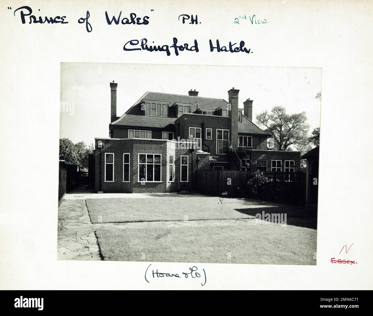 Photograph of Prince Of Wales PH, Chingford Hatch, London. The main