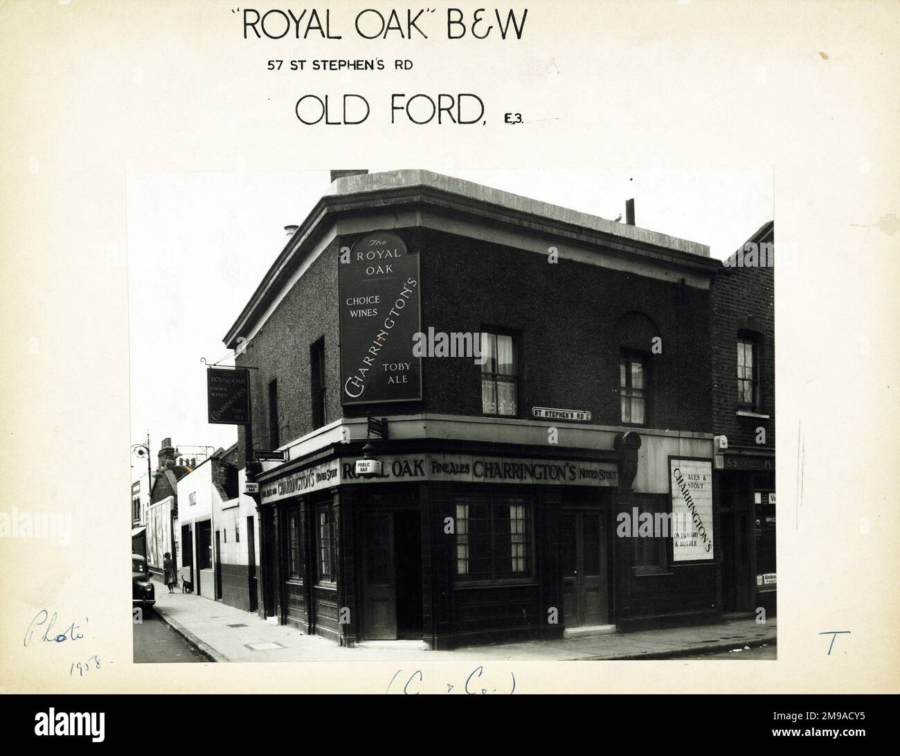 Photograph of Royal Oak PH, Old Ford, London. The main side of the print (shown here) depicts: Corner on view of the pub.  The back of the print (available on request) details: Trading Record 1938 . 1961 for the Royal Oak, Old Ford, London E3 5JH. As of July 2018 . The pub was demolished to make a wider turning circle for buses into this street. Stock Photo