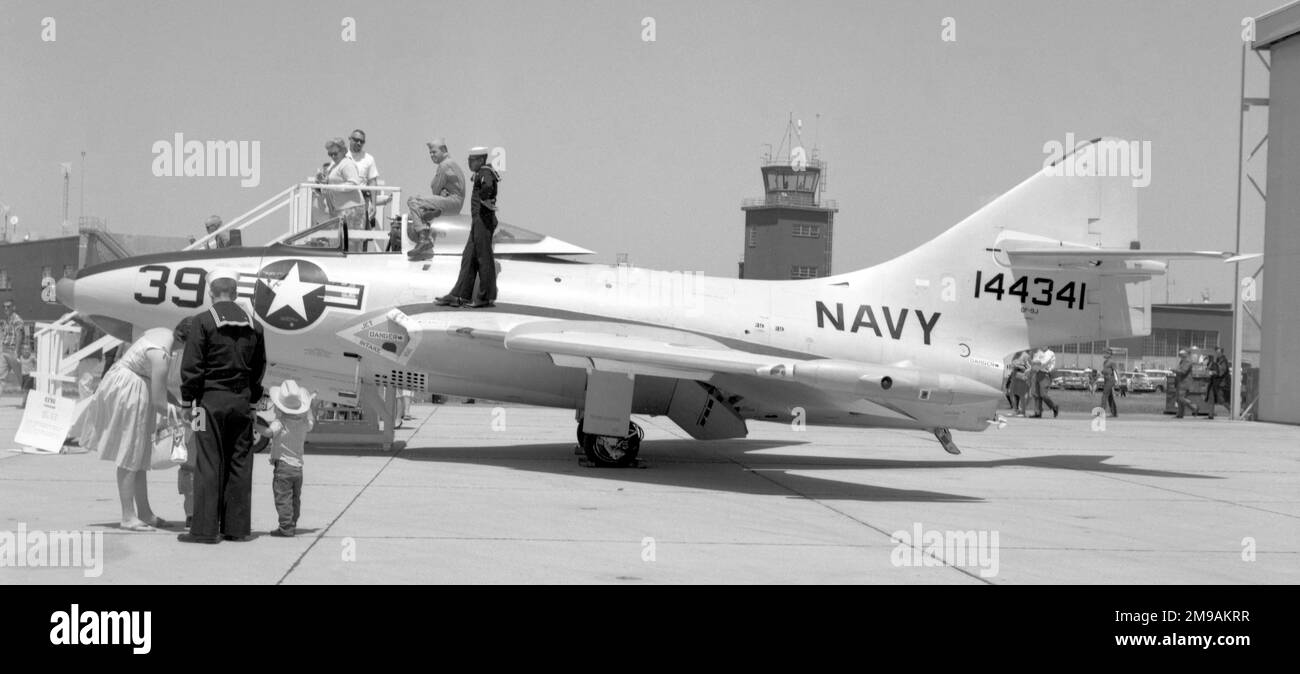 United States Navy - Grumman QF-9J Cougar 144341 '39', at Point Mugu Naval Air Base on 15 May 1965. Stock Photo