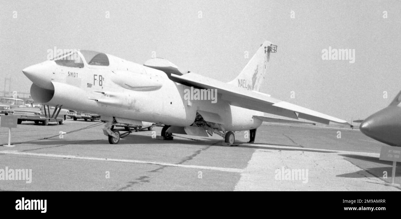 F 8 crusader Black and White Stock Photos & Images - Alamy