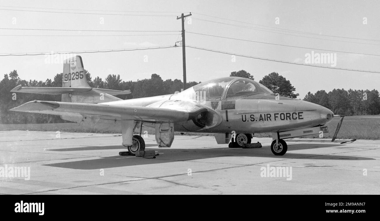 United States Air Force - Cessna T-37B 59-0295 (msn 40457), seen at McEntire Air National Guard Base, South Carolina, on 26 September 1968. Stock Photo