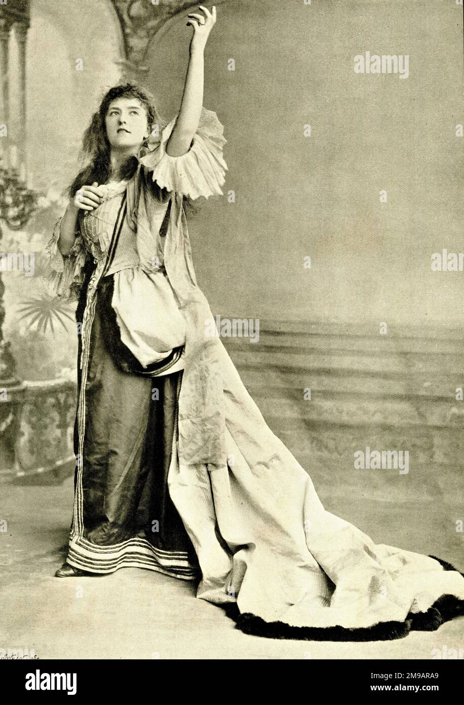 May Fortescue, actress and singer, in Comedy and Tragedy Stock Photo