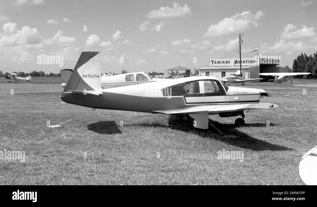 Mooney M.20C YV-T-UTH, at Tamiami Stock Photo